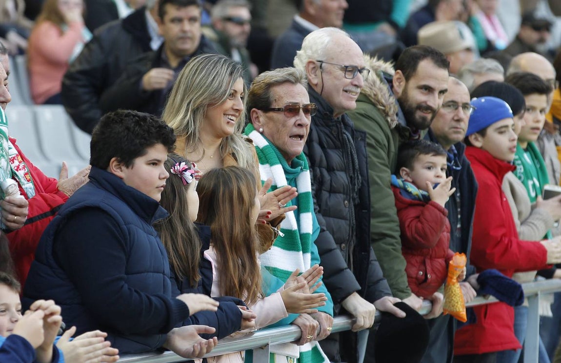 El mejor ambiente de la temporada en el estadio El Arcángel de Córdoba, en imágenes