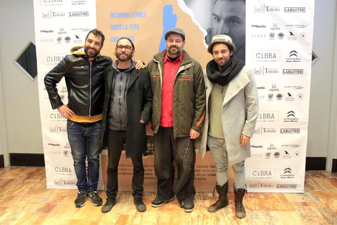 El estreno de «Alicia», de Enrique Muñoz, en imágenes