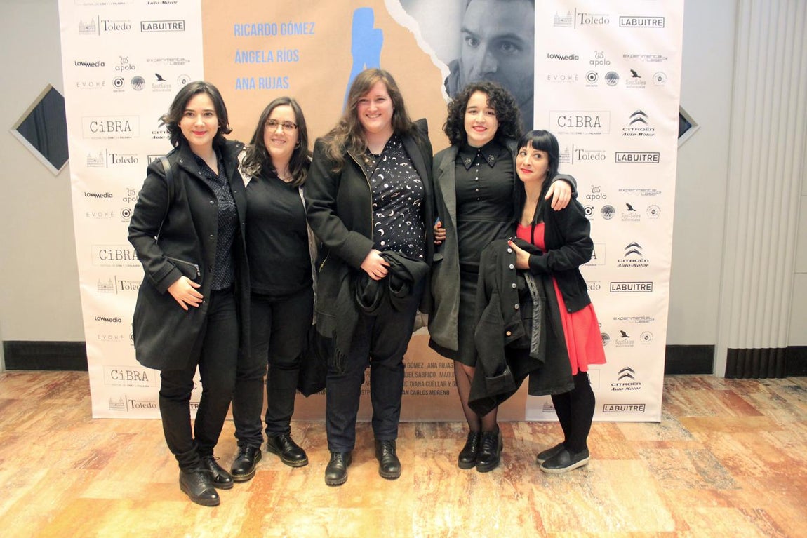 El estreno de «Alicia», de Enrique Muñoz, en imágenes