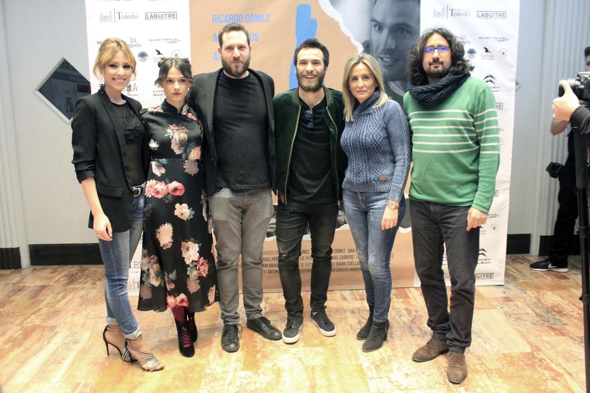 La alcaldea con Ricardo Gómez y el director Enrique Muñoz. 