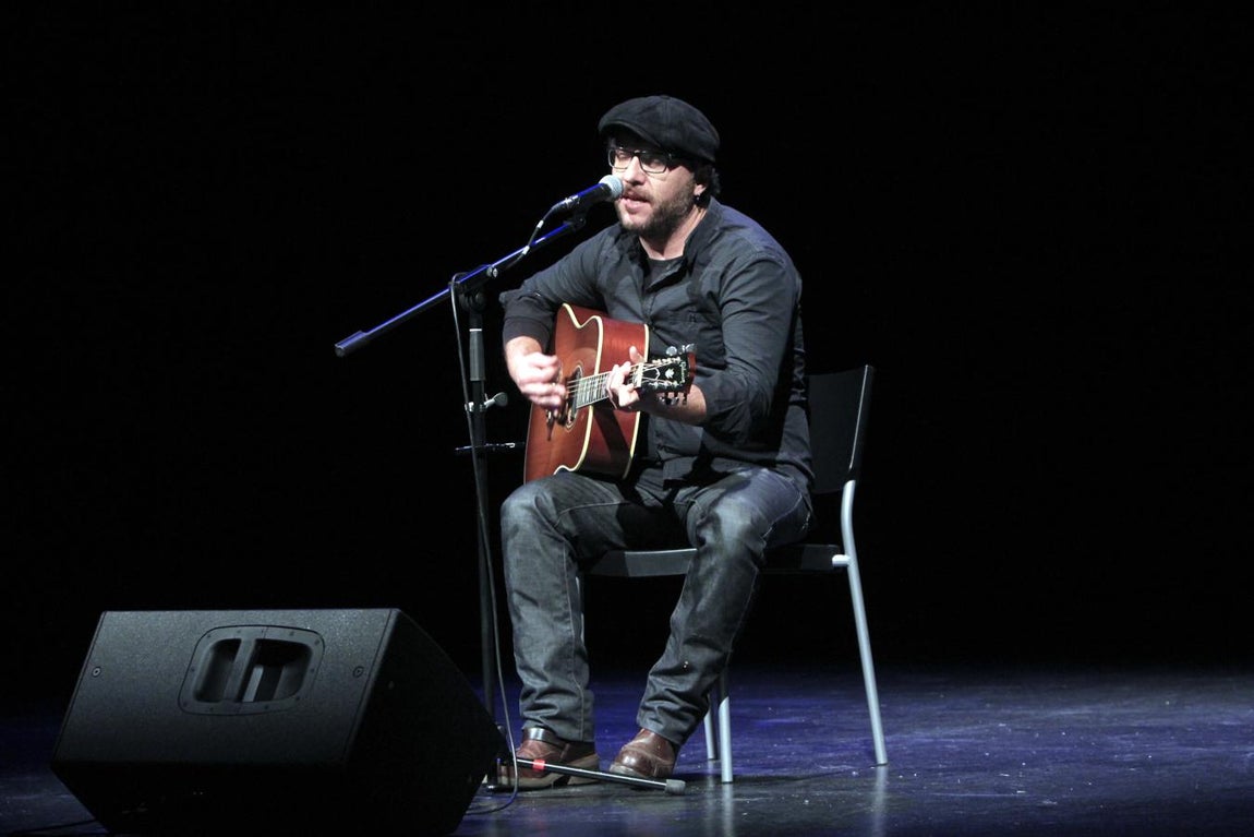 El estreno de «Alicia», de Enrique Muñoz, en imágenes