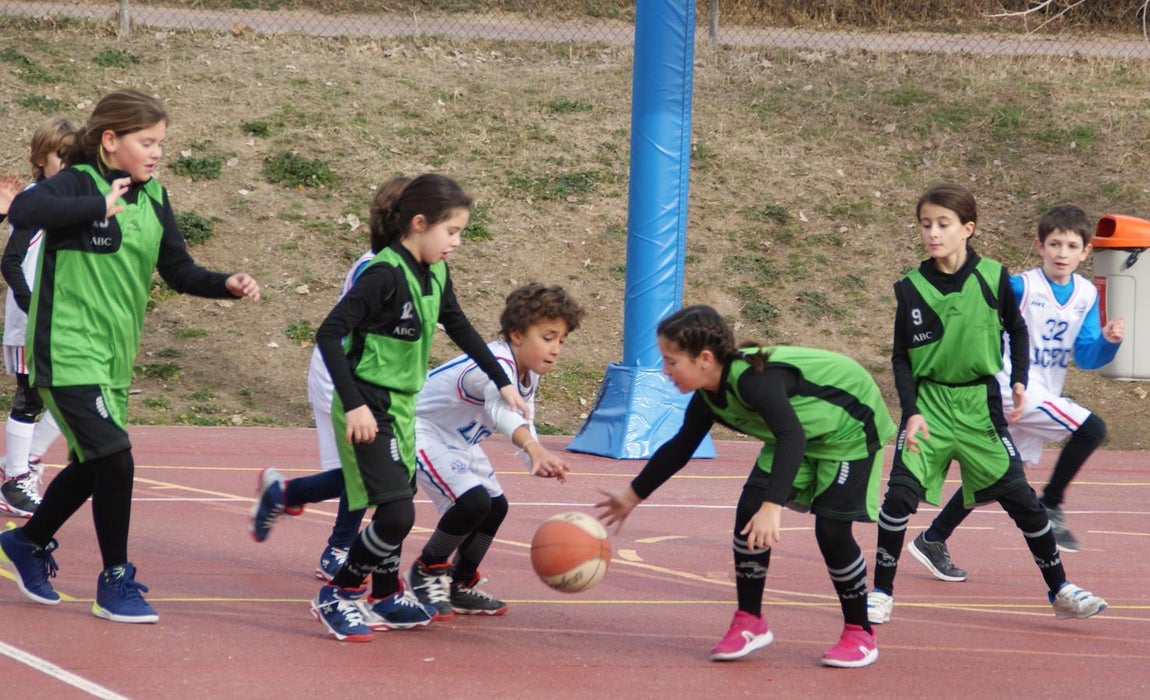 Las mejores imágenes del partido entre Liceo Francés y Virgen de Mirasierra “B”