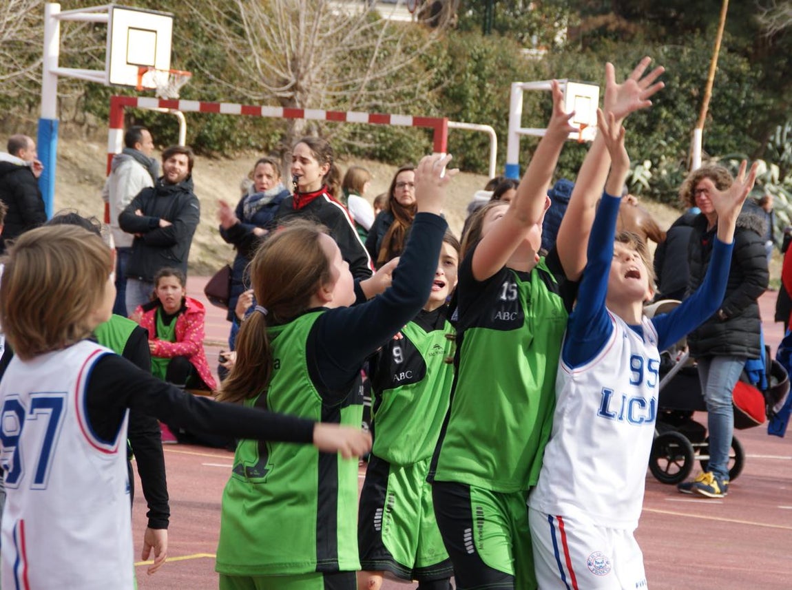 Las mejores imágenes del partido entre Liceo Francés y Virgen de Mirasierra “B”