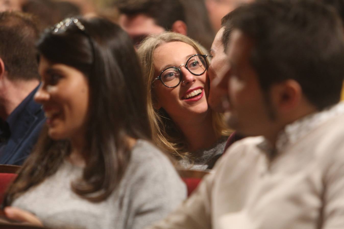 FOTOS: Búscate en el Falla en el Carnaval de Cádiz