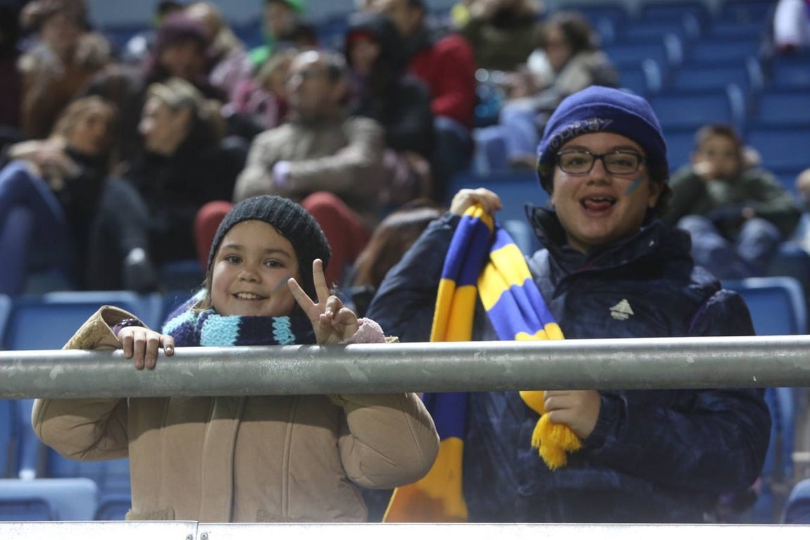 Búscate en el Cádiz-Lugo en las gradas de Carranza