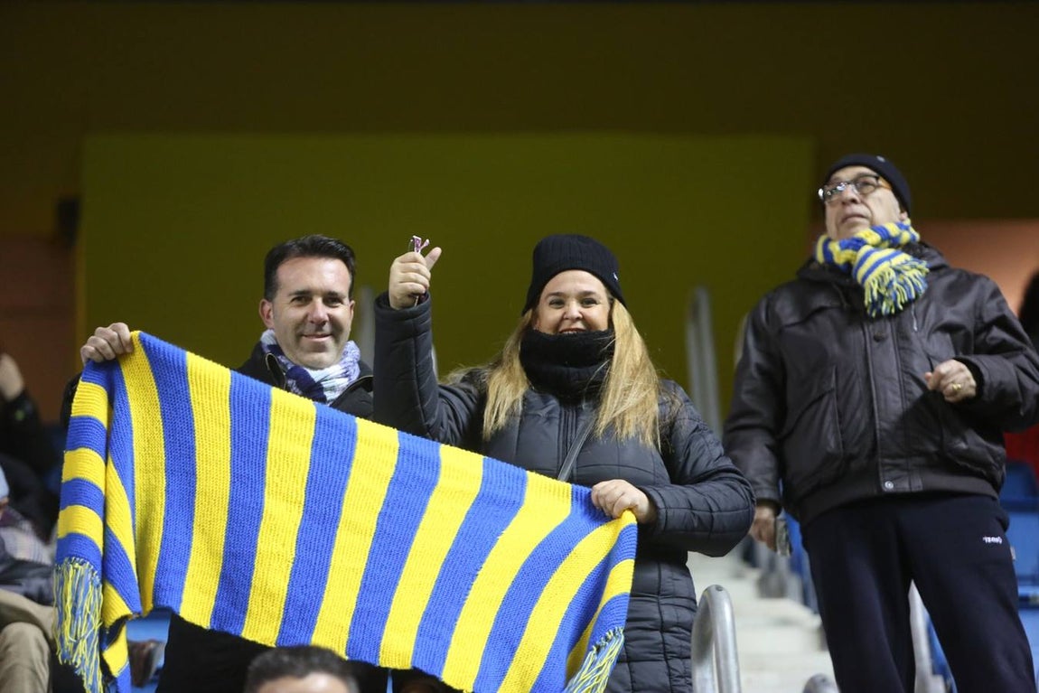 Búscate en el Cádiz-Lugo en las gradas de Carranza