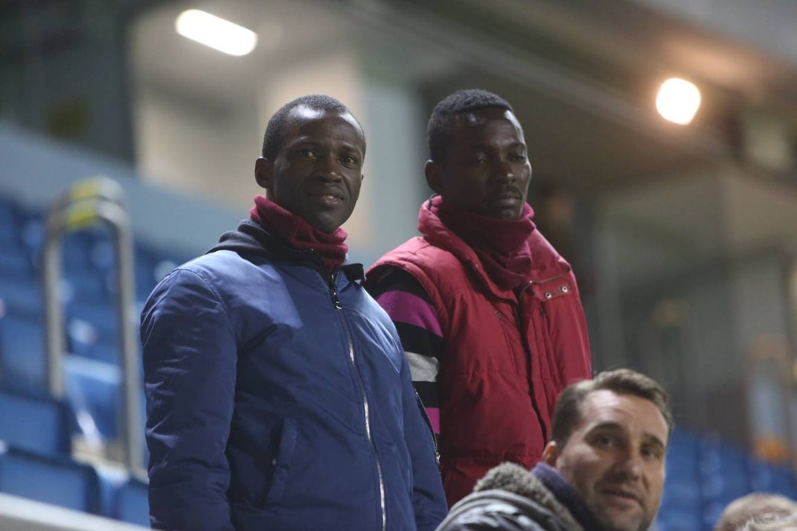 Búscate en el Cádiz-Lugo en las gradas de Carranza