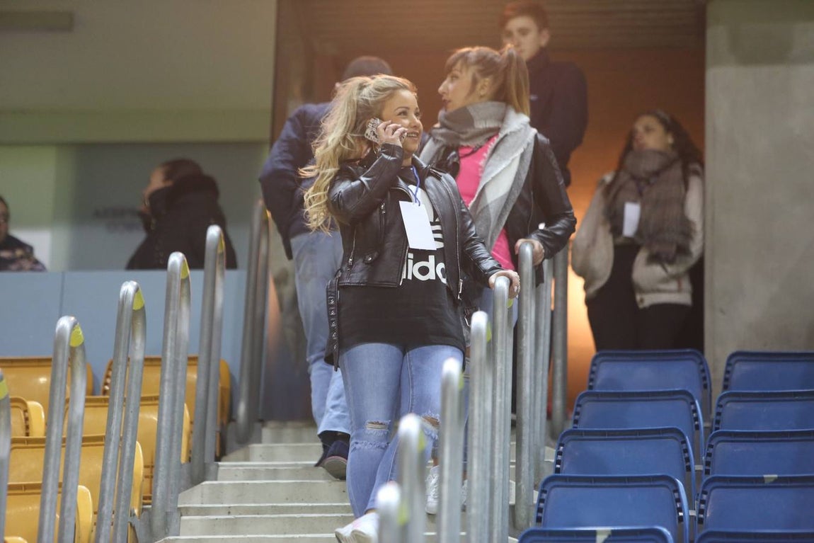 Búscate en el Cádiz-Lugo en las gradas de Carranza