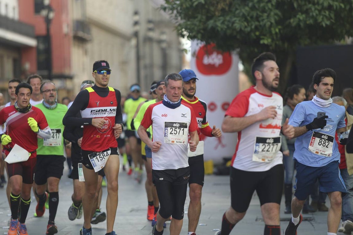 ¿Has corrido la Media Maratón de Sevilla? ¡Búscate aquí!