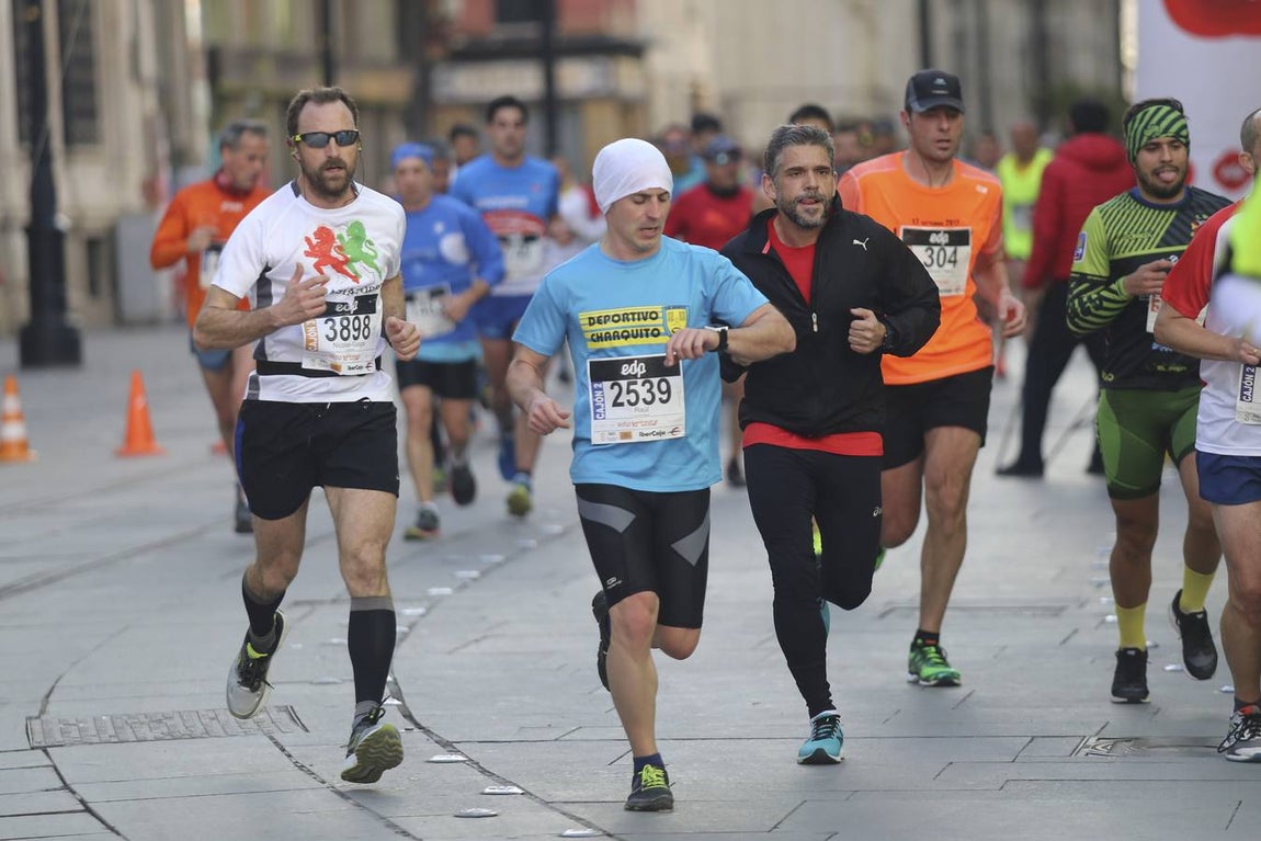 ¿Has corrido la Media Maratón de Sevilla? ¡Búscate aquí!