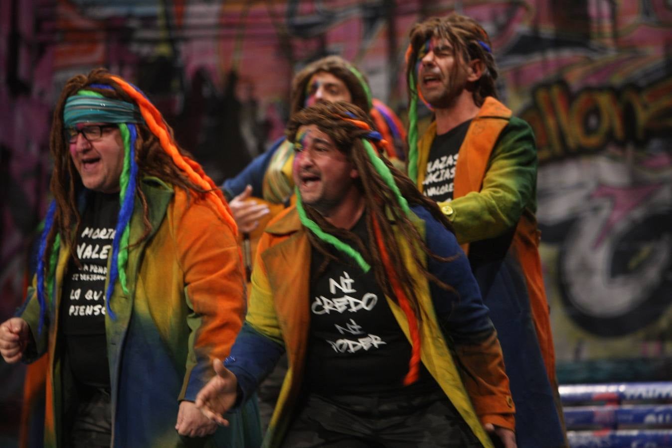 FOTOS: La botellona en el Carnaval de Cádiz 2018