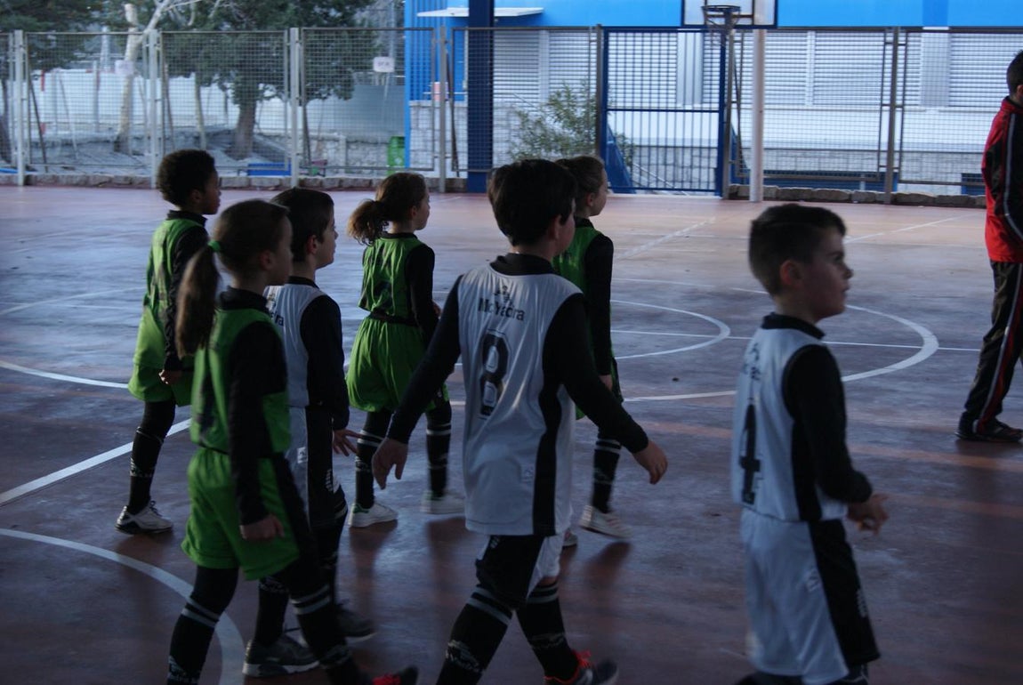 Las mejores imágenes del encuentro de baloncesto entre Virgen de Mirasierra “A” y Nuestra Señora de las Nieves