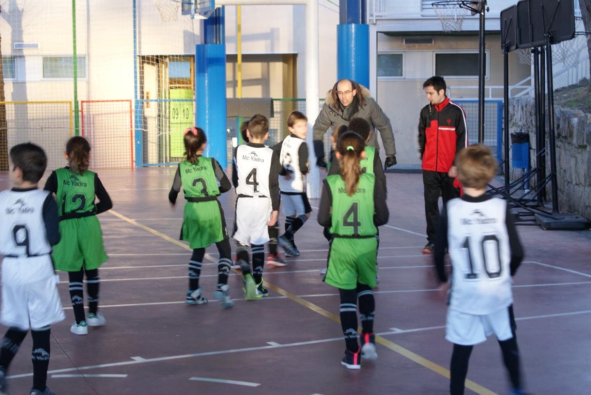 Las mejores imágenes del encuentro de baloncesto entre Virgen de Mirasierra “A” y Nuestra Señora de las Nieves