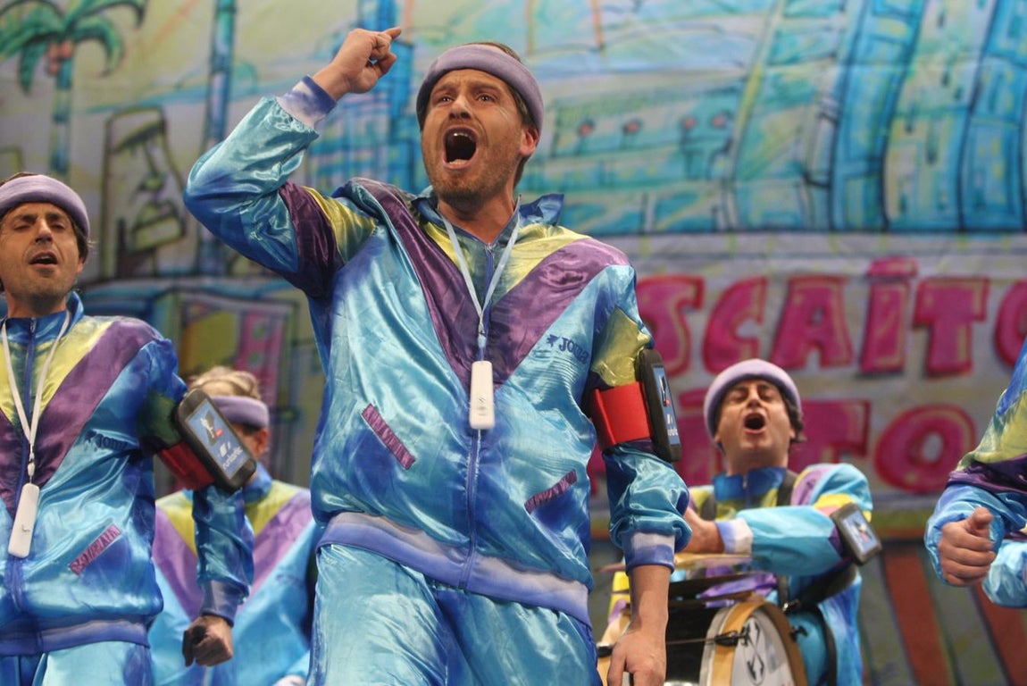 FOTOS: chirigota Los crazy de los 40 en el COAC 2018