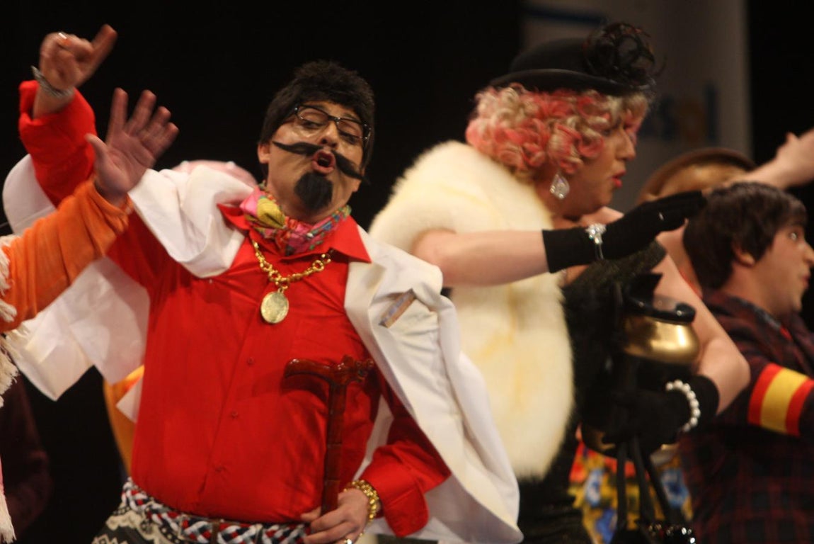 FOTOS: Chirigota &#039;Gruñón Arenillas&#039;