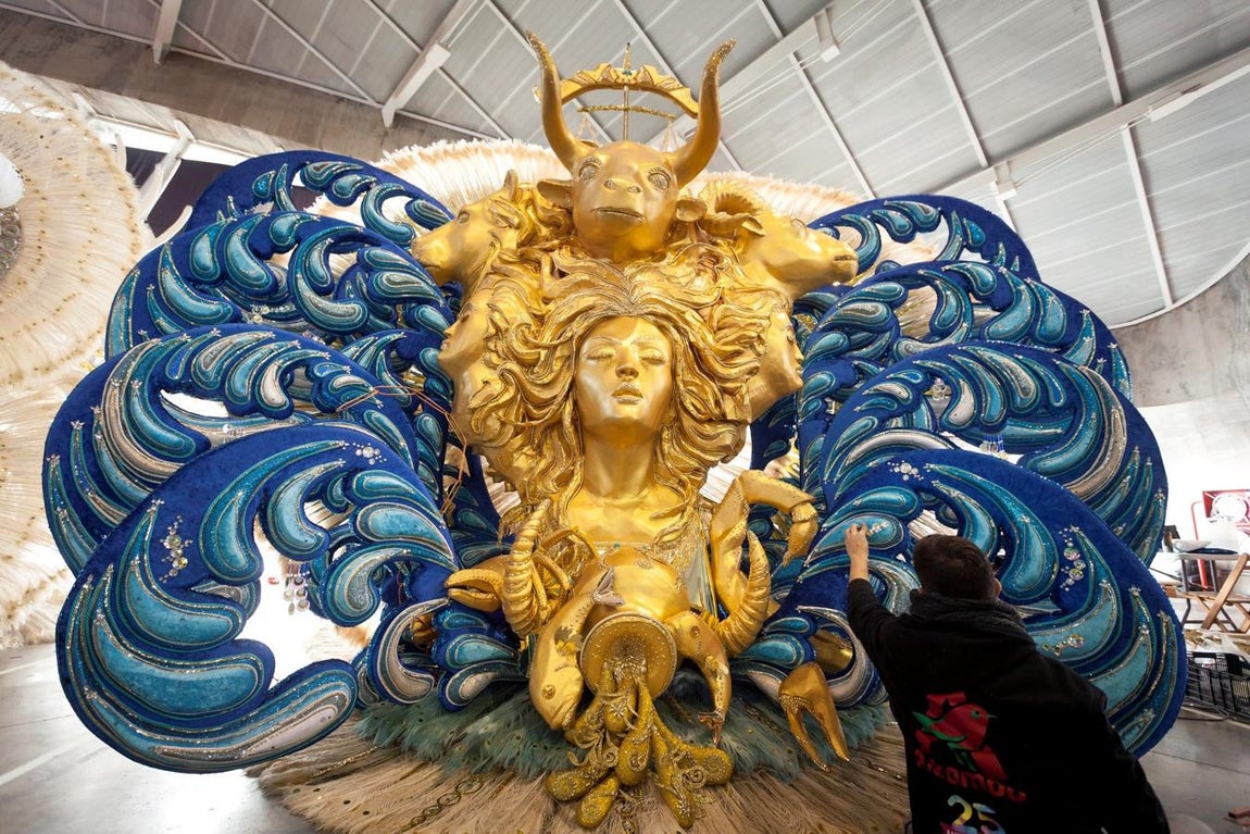 Las mejores imágenes de la gala de elección de la reina del Carnaval de Santa Cruz de Tenerife