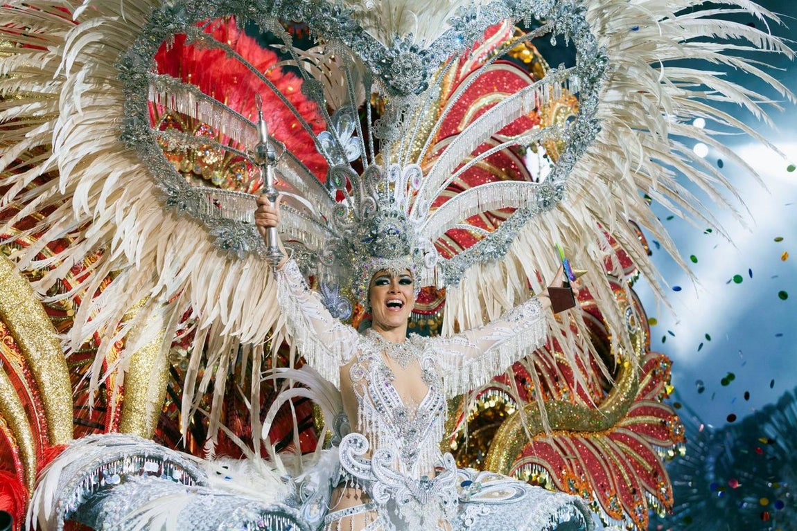 Las mejores imágenes de la gala de elección de la reina del Carnaval de Santa Cruz de Tenerife