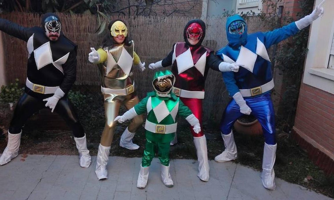 Preparados para presenciar el desfile de carnaval en Toledo