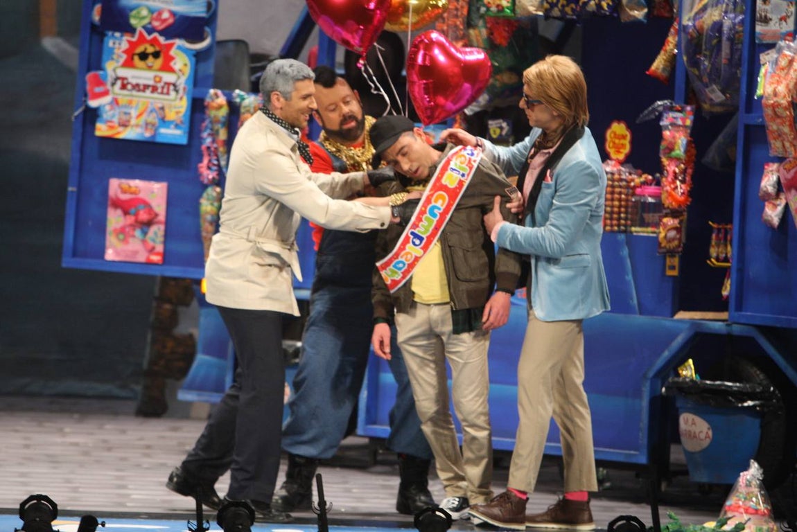 FOTO: Cuarteto El equipo A minúscula (comando Caleti) en la Final del Falla. Carnaval de Cádiz 2018