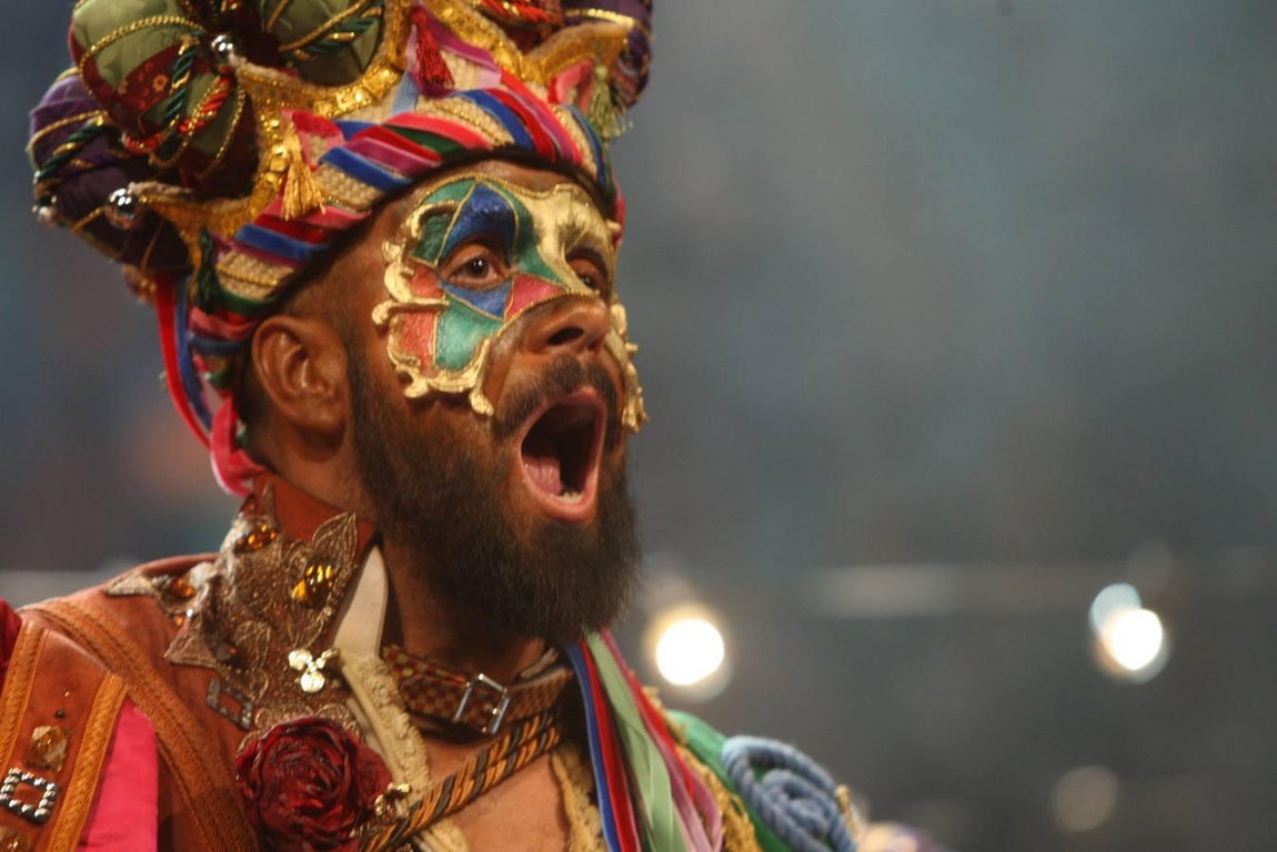 FOTOS: Comparsa El perro andalú en la Final del Falla. Carnaval de Cádiz 2018