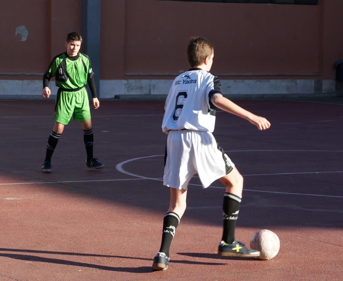 Las mejores imágenes del partido entre Virgen de Atocha &quot;B&quot; y Jesús Maestro &quot;A&quot;