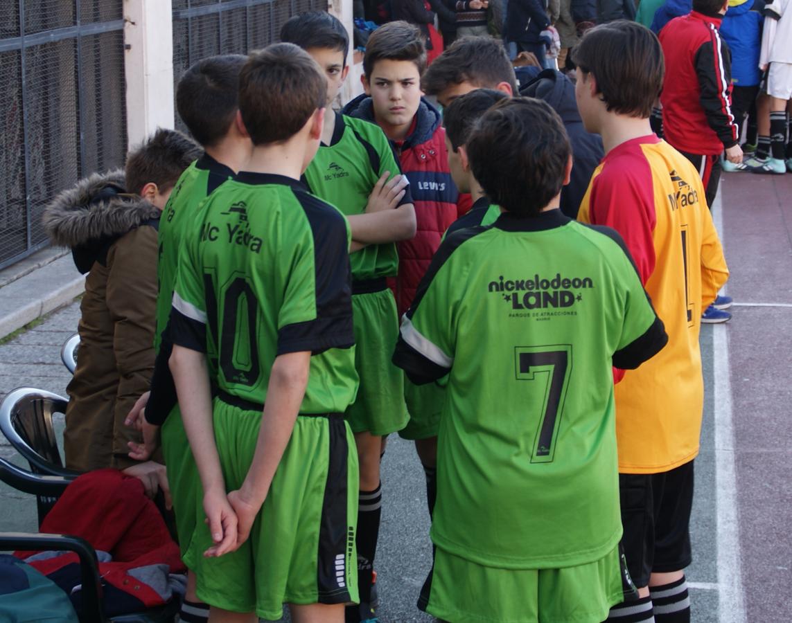 Las mejores imágenes del partido entre Virgen de Atocha &quot;B&quot; y Jesús Maestro &quot;A&quot;