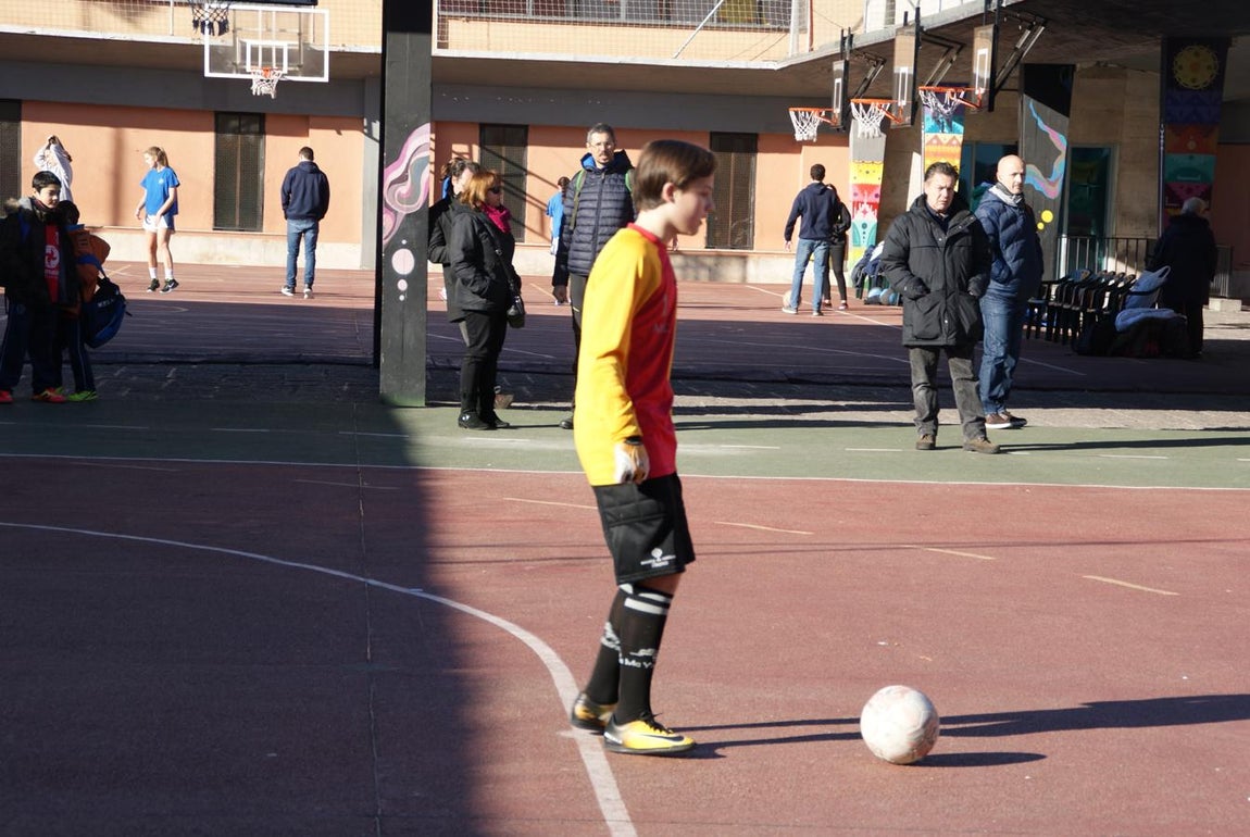 Las mejores imágenes del partido entre Virgen de Atocha &quot;B&quot; y Jesús Maestro &quot;A&quot;