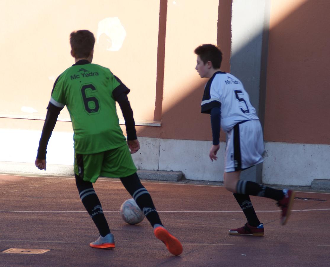 Las mejores imágenes del partido entre Virgen de Atocha &quot;B&quot; y Jesús Maestro &quot;A&quot;