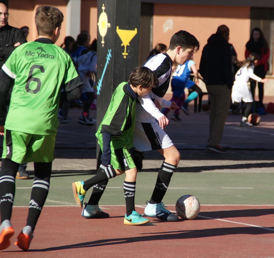 Las mejores imágenes del partido entre Virgen de Atocha &quot;B&quot; y Jesús Maestro &quot;A&quot;