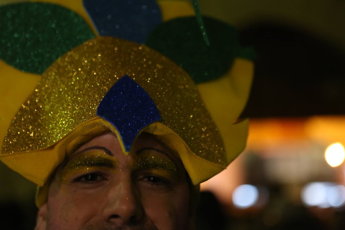 FOTOS: Ambiente en El Pópulo en el Carnaval del Cádiz 2018