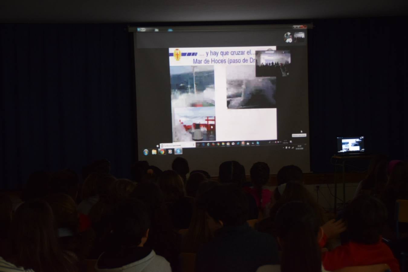 FOTOS: Alumnos del Almirante Laulhé contactan con la base de la Antártida