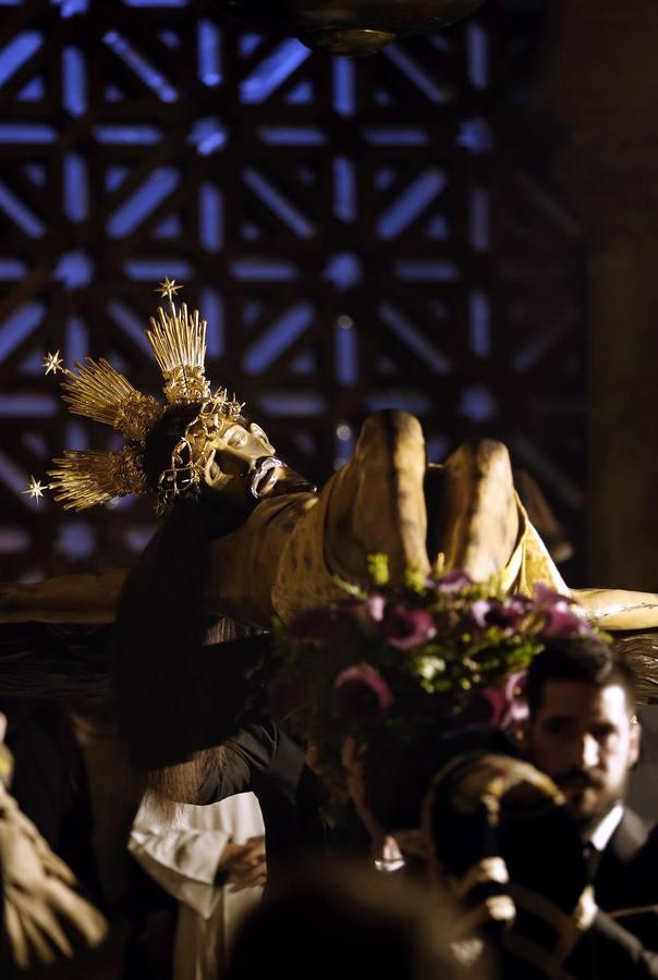 Las mejores imágenes del Vía Crucis de las Cofradías