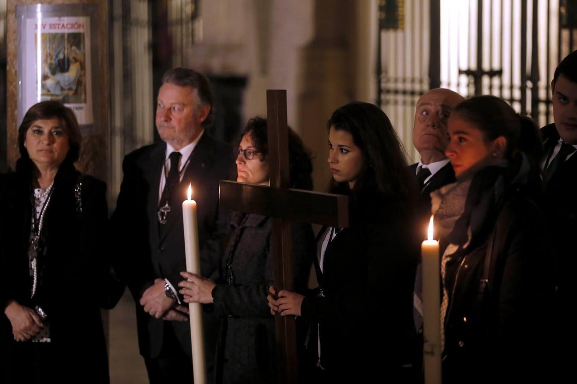 Las mejores imágenes del Vía Crucis de las Cofradías