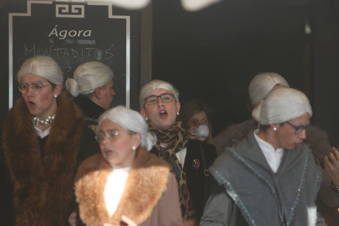 Las coplas conquistan el Paseo Marítimo de Cádiz