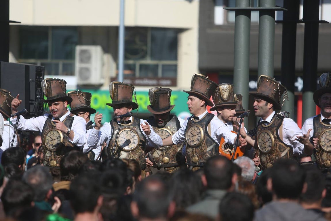 Las coplas conquistan el Paseo Marítimo de Cádiz
