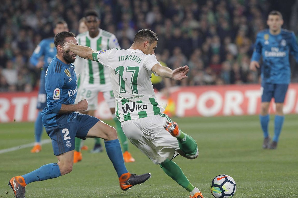 Las imágenes más trepidantes del Real Betis-Real Madrid (3-5)