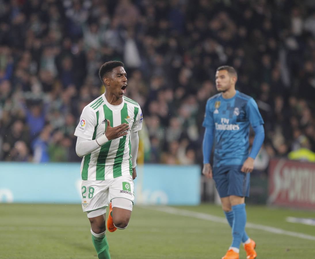 Las imágenes más trepidantes del Real Betis-Real Madrid (3-5)