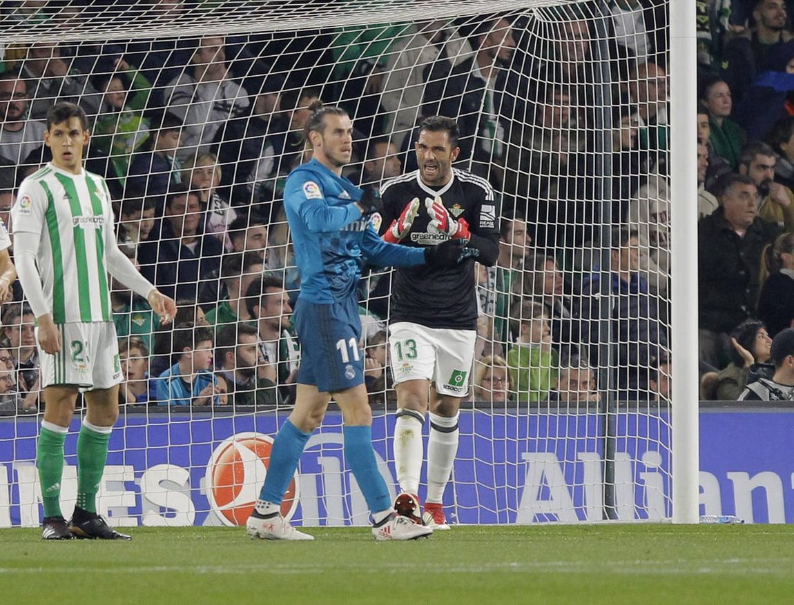 Las imágenes más trepidantes del Real Betis-Real Madrid (3-5)