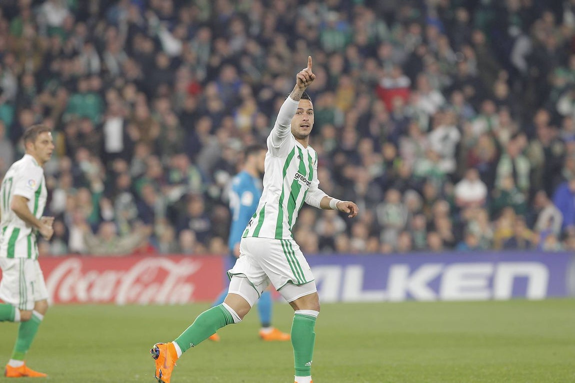 Las imágenes más trepidantes del Real Betis-Real Madrid (3-5)