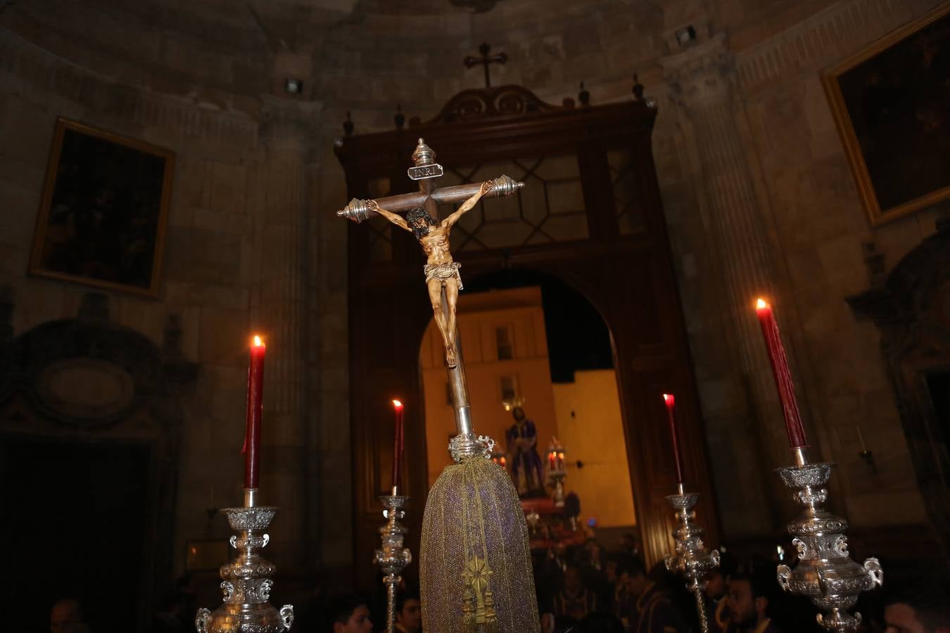 FOTOS: Vía Crucis Oficial de Hermandades de Cádiz 2018