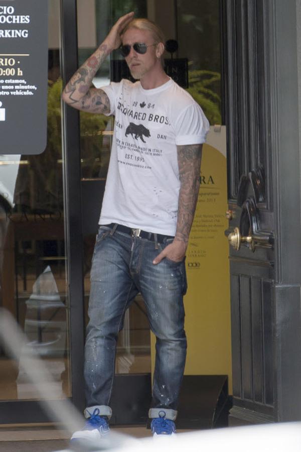 Guti. Lo cierto es que no parece ni el exjugador del Real Madrid con ese color de pelo y ese «look» juvenil de 15 años