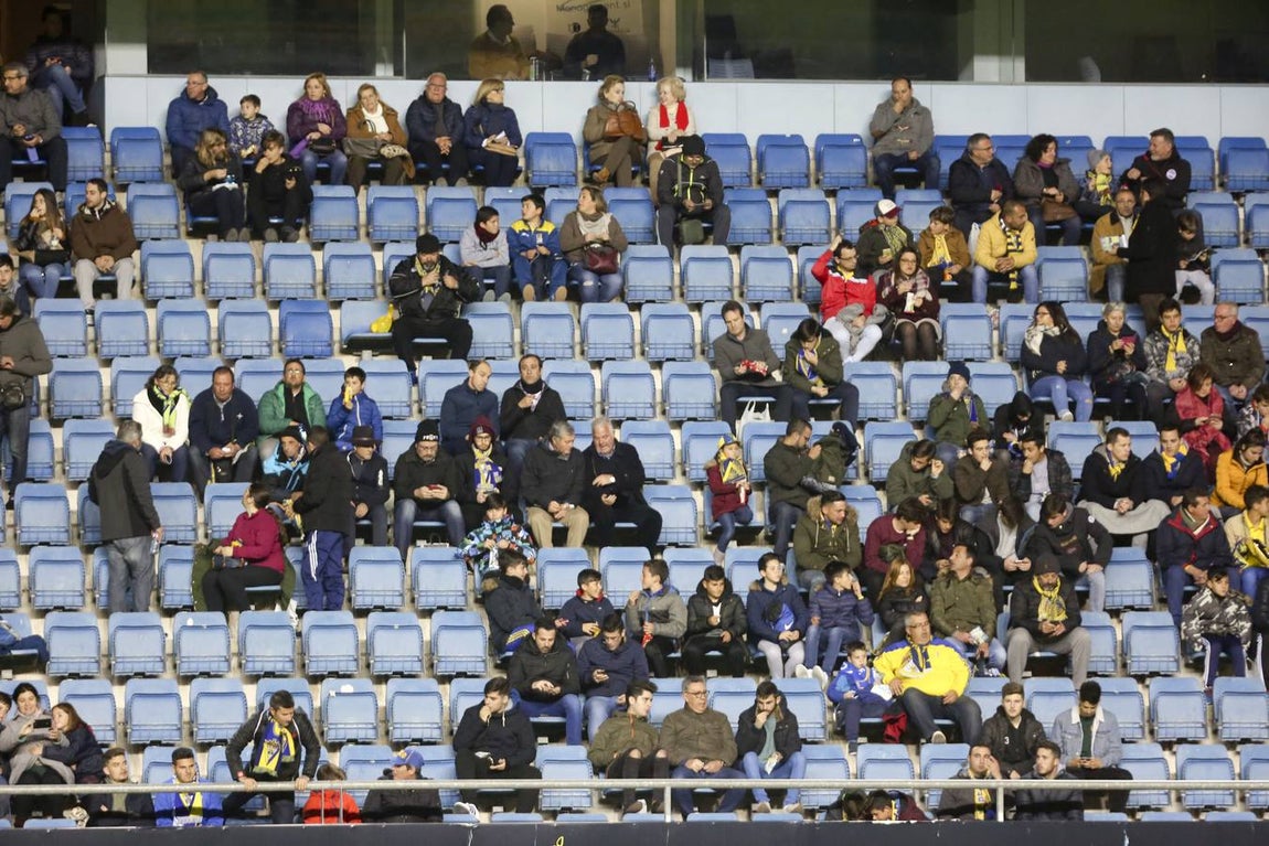 FOTOS: Búscate en las gradas de Carranza