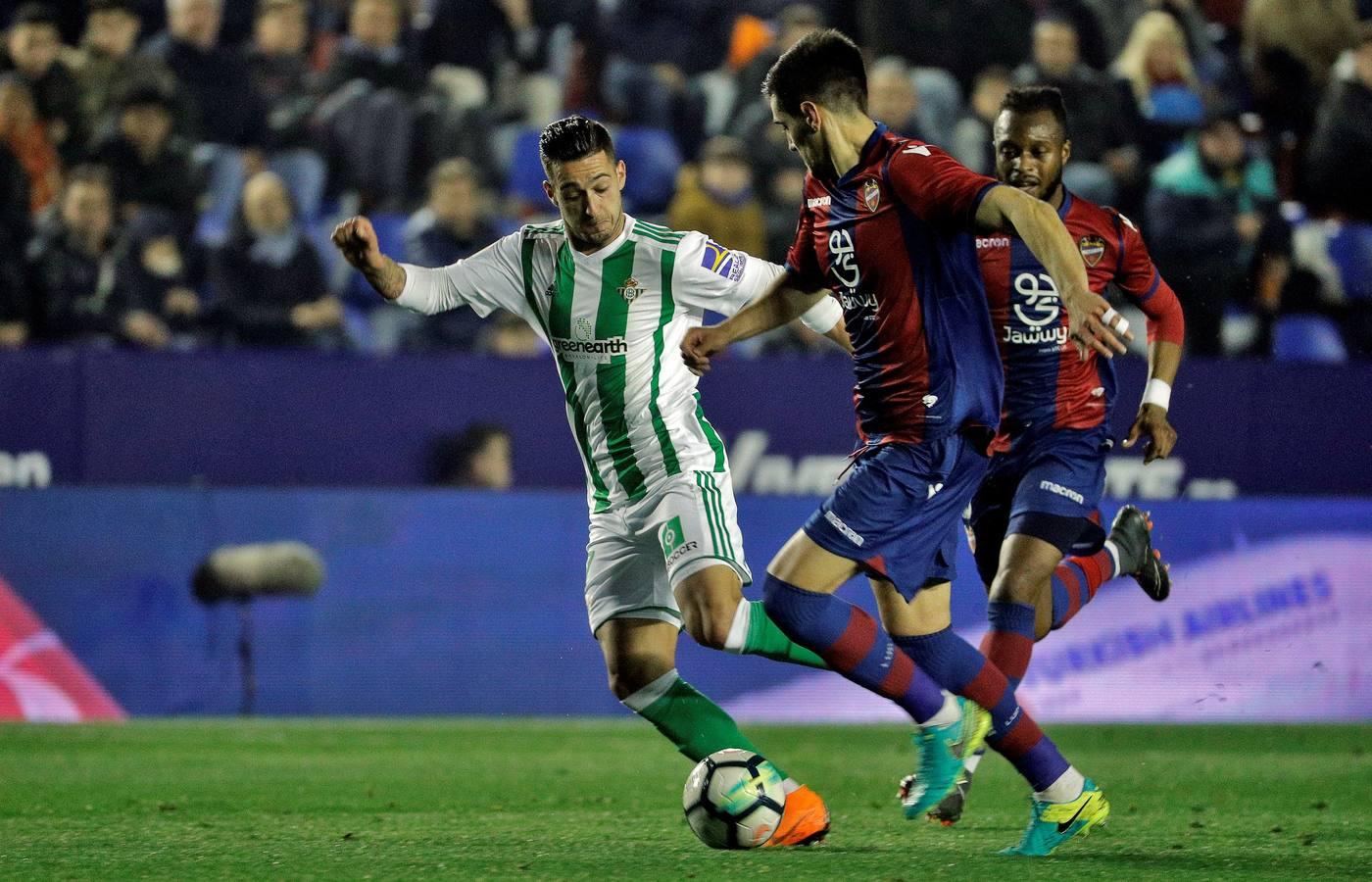 La victoria del Betis frente al Levante en imágenes