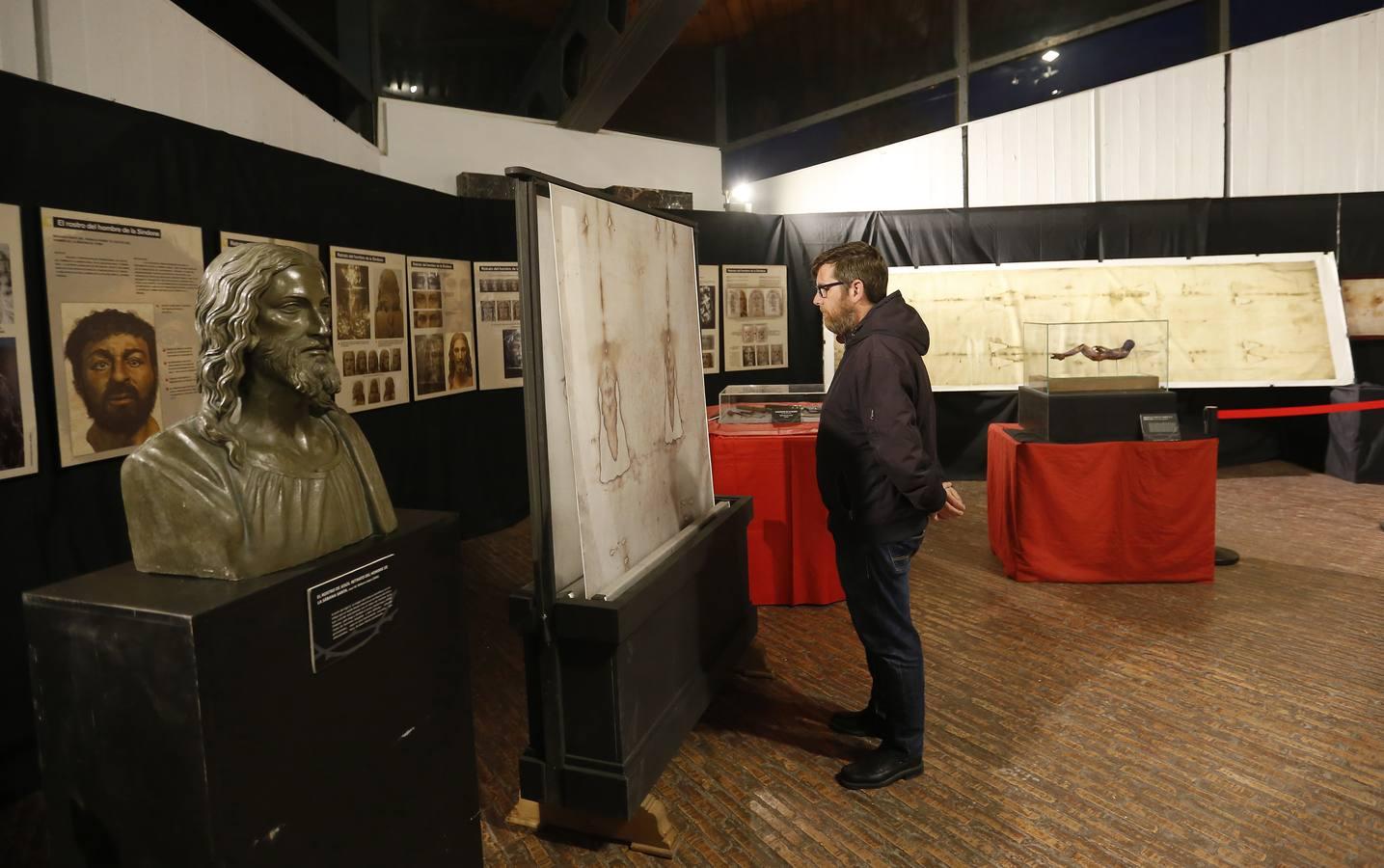 En imágenes, la exposición de «El hombre de la Sábana Santa» en Córdoba