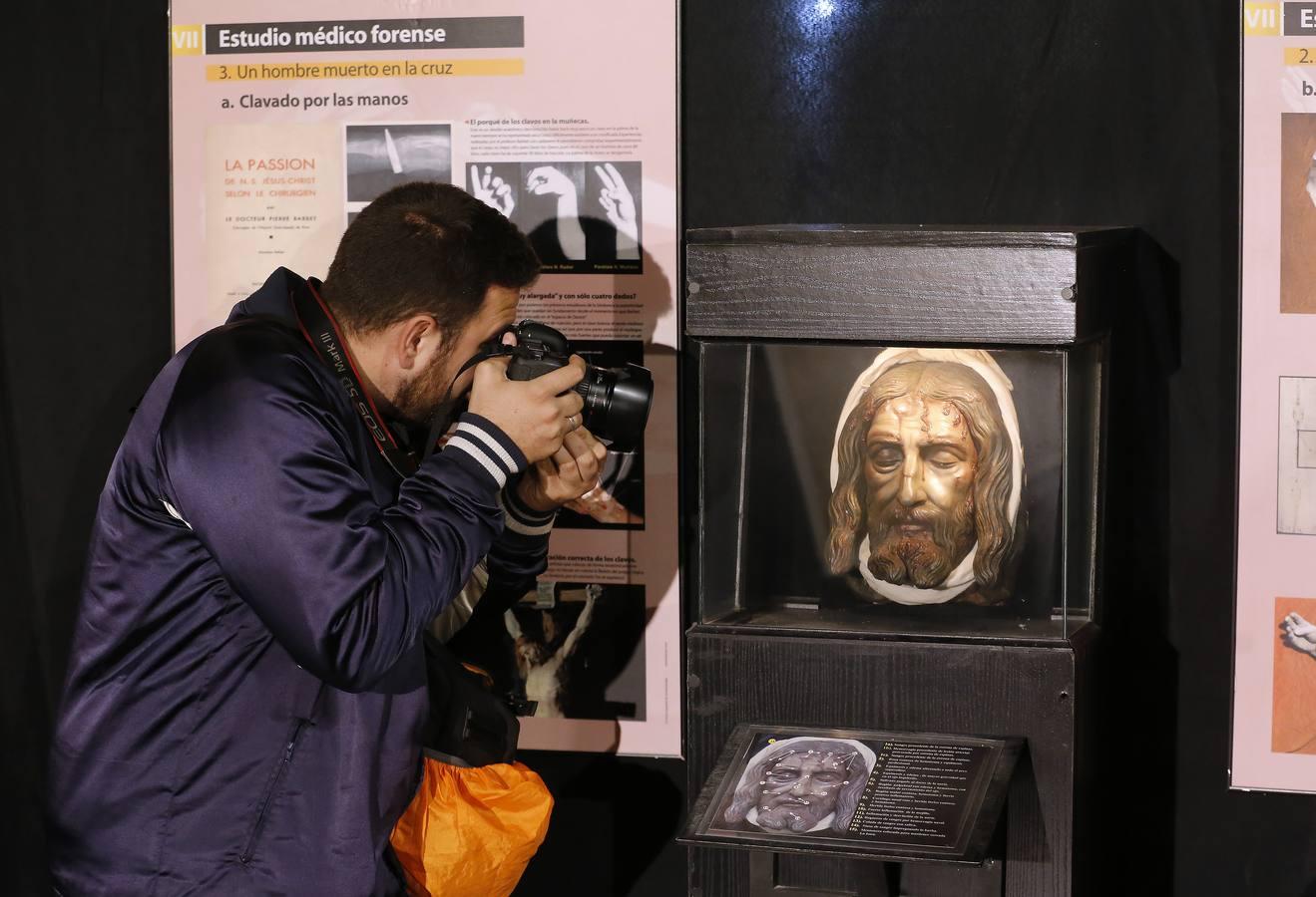 En imágenes, la exposición de «El hombre de la Sábana Santa» en Córdoba