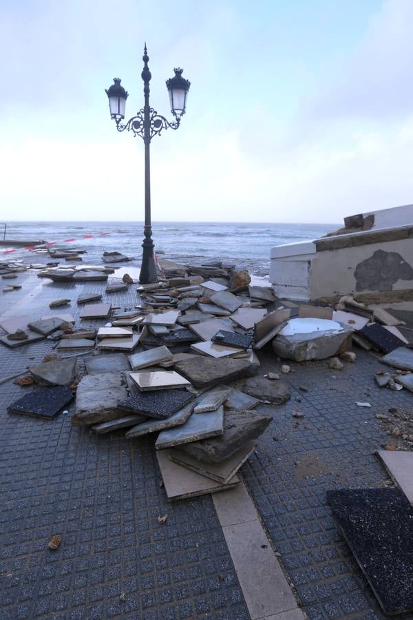 FOTOS: &#039;Emma&#039; castiga a Cádiz con una fuerza desconocida