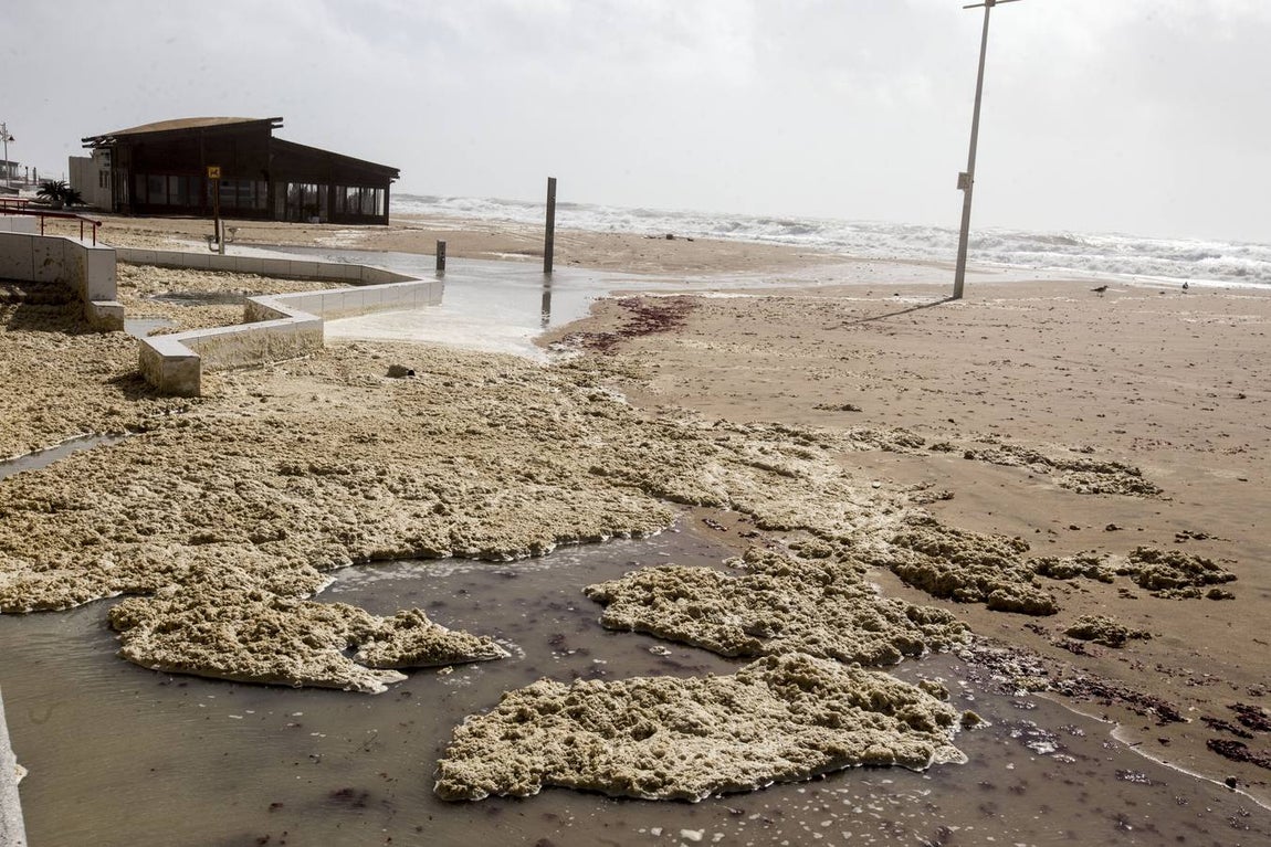 FOTOS: &#039;Emma&#039; castiga a Cádiz con una fuerza desconocida