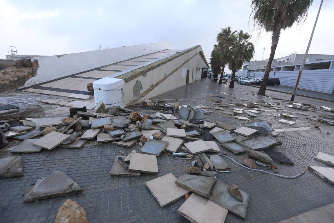 FOTOS: &#039;Emma&#039; castiga a Cádiz con una fuerza desconocida