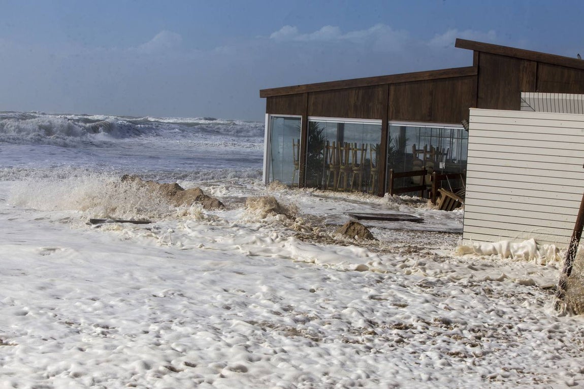 FOTOS: &#039;Emma&#039; castiga a Cádiz con una fuerza desconocida