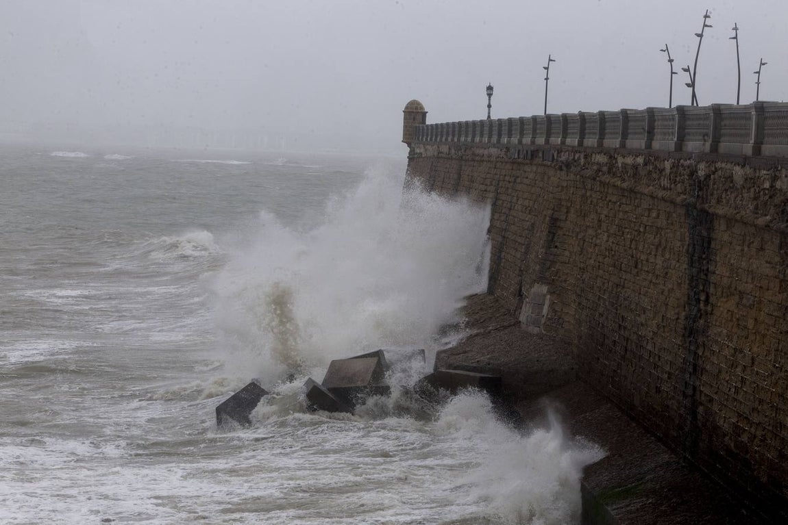 FOTOS: &#039;Emma&#039; deja estragos en Cádiz capital